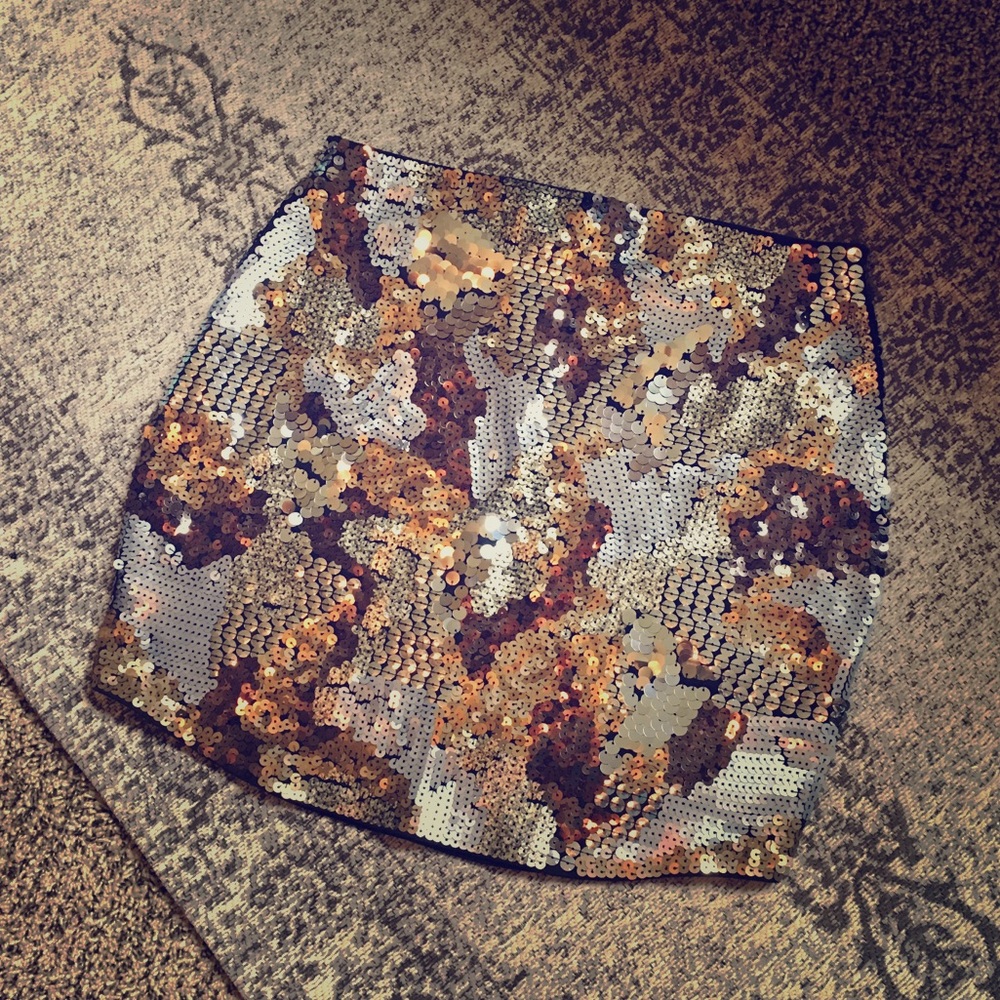 ⚡️Express Sequin Skirt